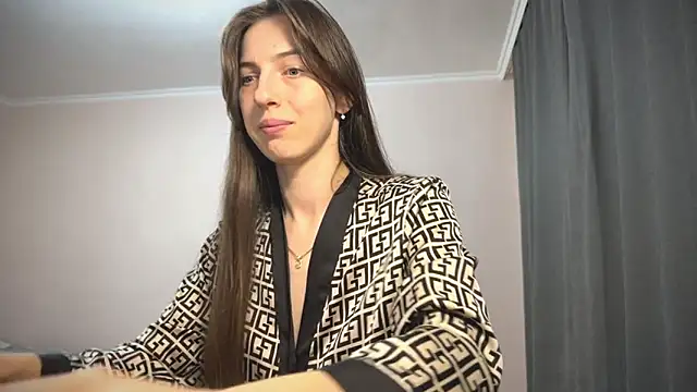 Prettyyy Angel online show from October 3, 6:20 pm