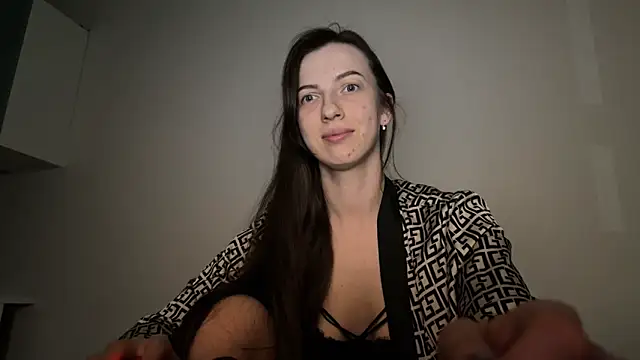 Prettyyy Angel online show from March 23, 6:30 pm