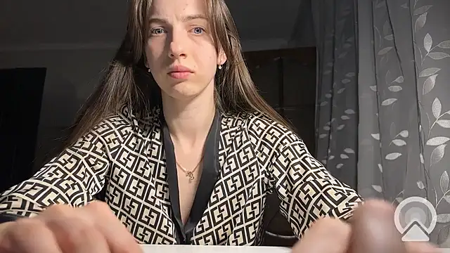 Prettyyy Angel online show from January 18, 4:21 pm