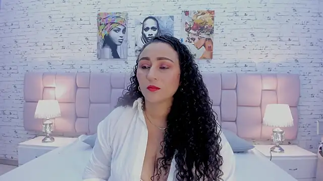 VaniaRose online show from October 8, 1:12 pm