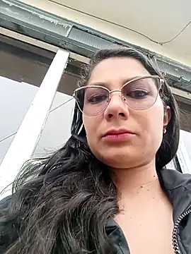 Mia-love-03 online show from September 27, 1:50 pm