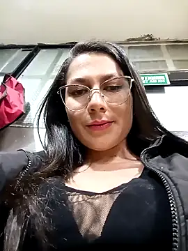Mia-love-03 online show from October 9, 10:21 pm