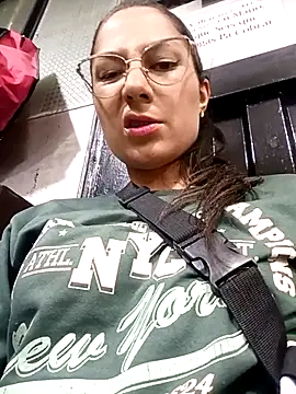 Mia-love-03 online show from October 1, 11:52 pm