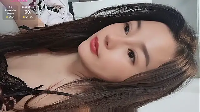 xiaoyizi online show from July 2, 6:19 am