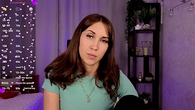 Snapshot of DreamVelour chatting on October 3, 7:37 pm DreamVelour online show from October 3, 7:37 pm