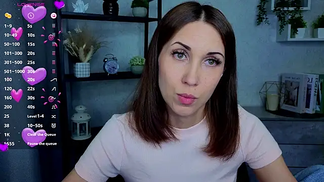 DreamVelour online show from February 2, 6:40 pm