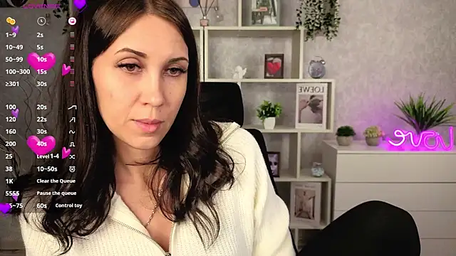 DreamVelour online show from November 10, 8:14 pm