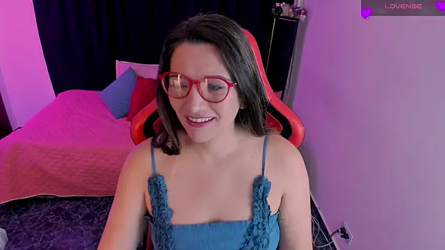 Snapshot of Hanna_MA chatting on May 29, 5:19 pm Hanna MA online show from May 29, 5:19 pm