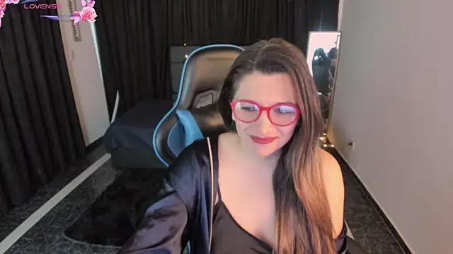 Hanna MA online show from October 24, 2:27 pm