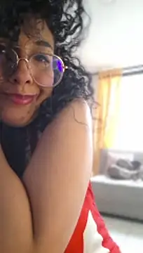 LondonHilton online show from April 15, 7:58 pm