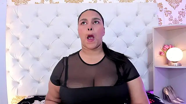 Snapshot of afrodita-Stone chatting on December 19, 3:32 am afrodita-Stone online show from December 19, 3:32 am