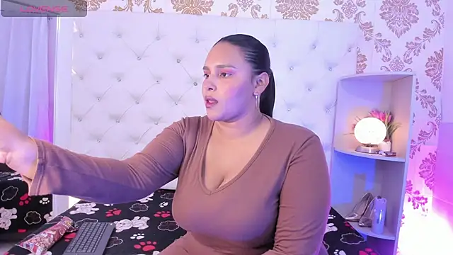 Snapshot of afrodita-Stone chatting on December 21, 3:30 am afrodita-Stone online show from December 21, 3:30 am