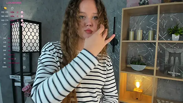 ElenoreReth online show from November 14, 4:49 am