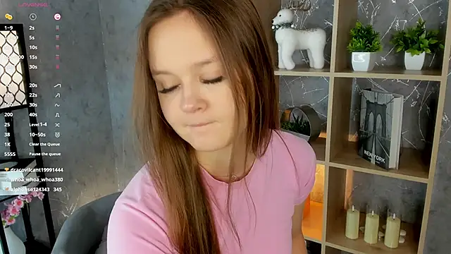 ElenoreReth online show from January 15, 2:26 am