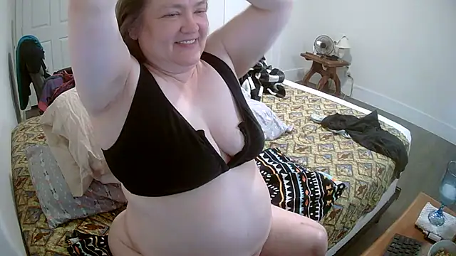 Snapshot of Buggy1965 chatting on July 18, 1:41 pm Buggy1965 online show from July 18, 1:41 pm