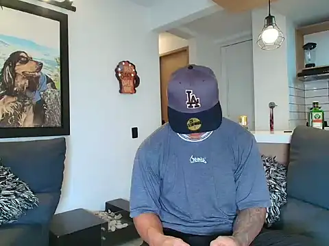Snapshot of Marko_Toro__ chatting on September 30, 10:05 pm Marko Toro   online show from September 30, 10:05 pm