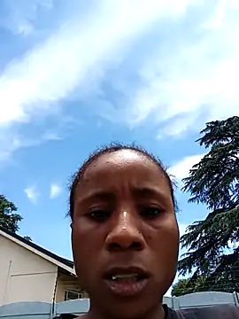 Snapshot of HotPetite_25 chatting on November 23, 9:30 am HotPetite 25 online show from November 23, 9:30 am