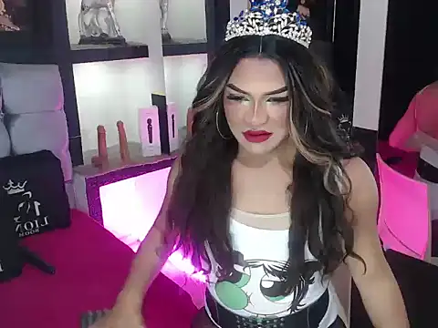 Snapshot of Sophia_hott01 chatting on October 16, 12:13 pm Sophia hott01 online show from October 16, 12:13 pm
