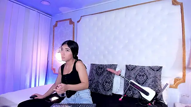 Mariana Kalo online show from January 17, 11:03 am