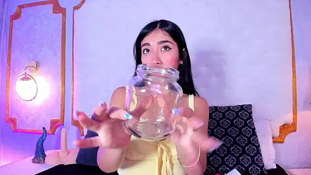 Mariana Kalo online show from February 19, 10:45 am