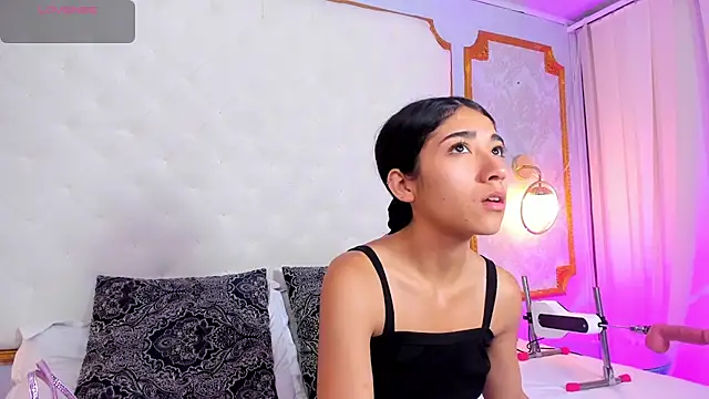 Mariana Kalo online show from December 3, 10:58 am