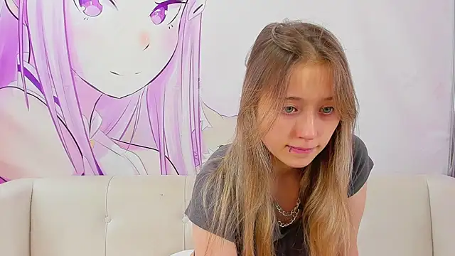 Snapshot of Angel_Leeks chatting on September 29, 6:31 am Angel Leeks online show from September 29, 6:31 am