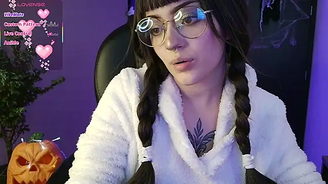 LesRose online show from October 1, 6:23 pm