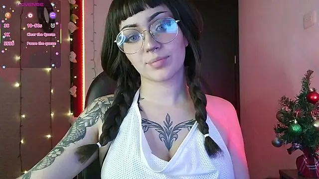 LesRose online show from December 4, 4:17 pm