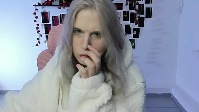 Snapshot of IngannaMorte chatting on September 27, 4:13 pm IngannaMorte online show from September 27, 4:13 pm
