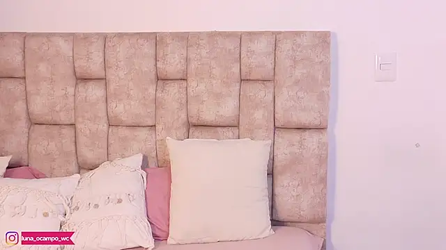 Snapshot of LunaOcampo_ chatting on November 29, 7:41 am LunaOcampo online show from November 29, 7:41 am