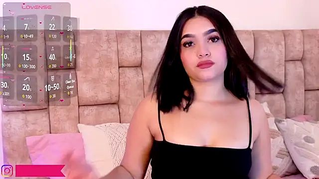 Snapshot of LunaOcampo_ chatting on November 20, 5:35 pm LunaOcampo online show from November 20, 5:35 pm