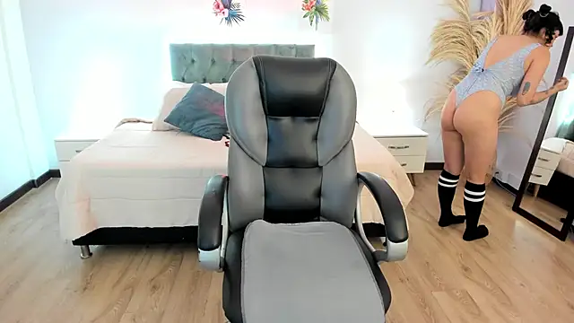 Antonela vargas online show from November 6, 12:09 pm