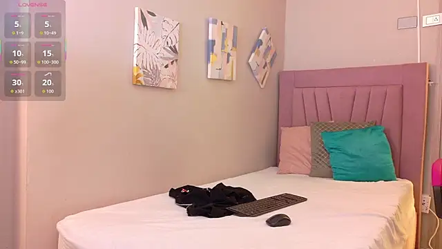 meli peach1 online show from March 5, 7:21 pm