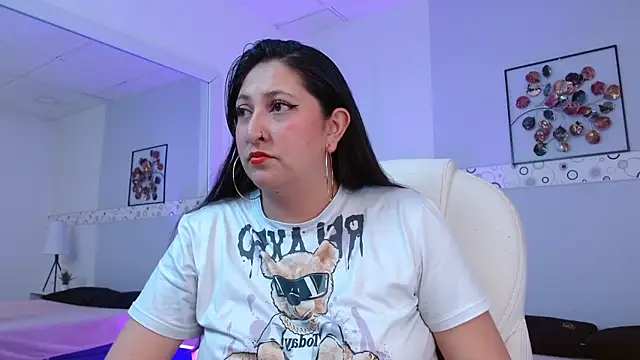 Kata Rosse online show from October 5, 3:30 am