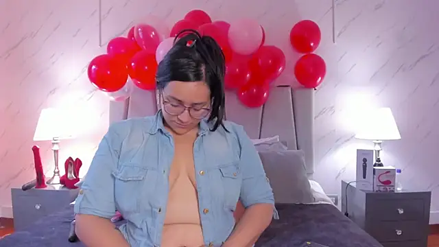 Michell Monet online show from February 15, 1:21 pm