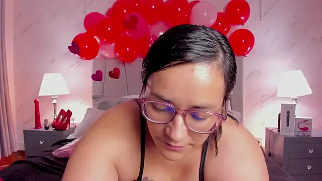 Michell Monet online show from February 13, 12:05 pm