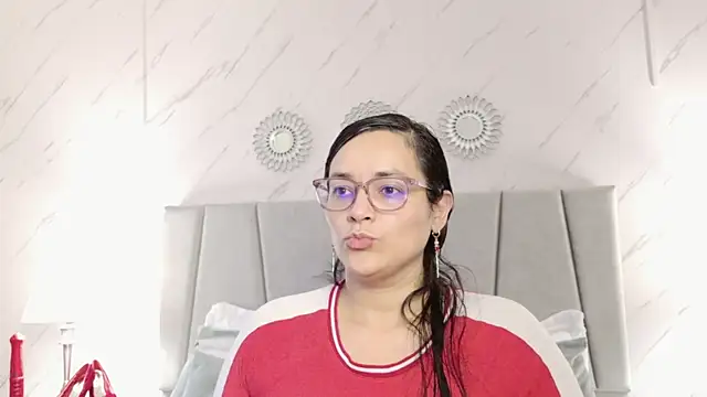 Snapshot of Michell_Monet chatting on April 28, 11:58 am Michell Monet online show from April 28, 11:58 am
