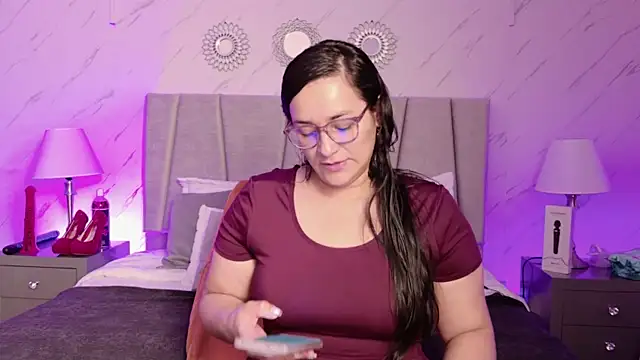 Snapshot of Michell_Monet chatting on May 20, 11:40 am Michell Monet online show from May 20, 11:40 am