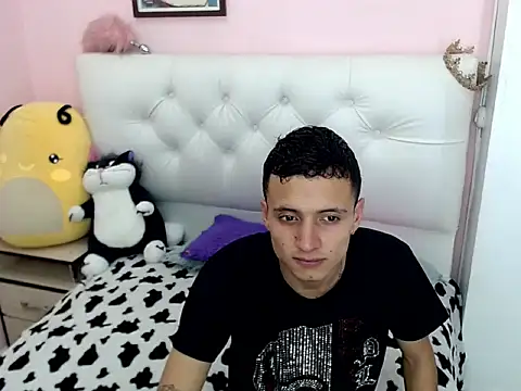 xx-kike-xx online show from October 17, 4:09 pm