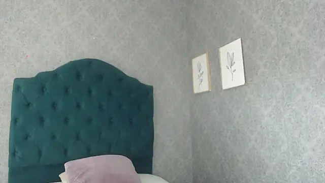 Snapshot of Vic_Taylor chatting on May 6, 11:47 am Vic Taylor online show from May 6, 11:47 am