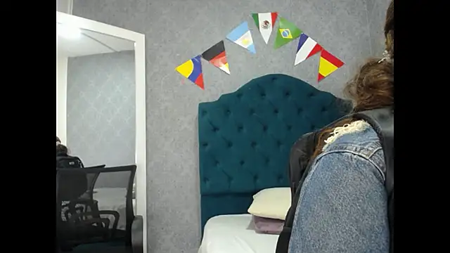 Snapshot of Vic_Taylor chatting on July 18, 11:19 am Vic Taylor online show from July 18, 11:19 am