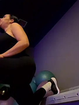 Anavalle online show from February 13, 5:35 pm