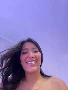 IsabellaJoness  online show from March 19, 7:25 pm