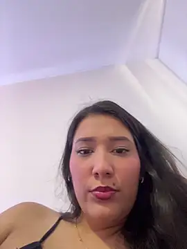 IsabellaJoness  online show from March 27, 6:09 pm