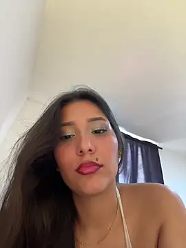 IsabellaJoness  online show from March 13, 4:12 pm