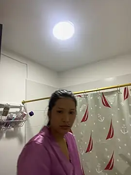 IsabellaJoness  online show from October 28, 11:09 am