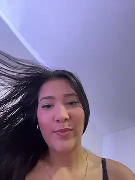 IsabellaJoness  online show from March 23, 9:03 pm