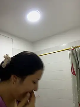 IsabellaJoness  online show from November 7, 11:04 am