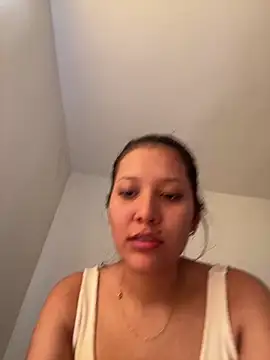 Snapshot of IsabellaJoness_ chatting on October 15, 12:13 pm IsabellaJoness online show from October 15, 12:13 pm