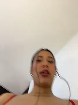 IsabellaJoness  online show from March 5, 6:15 pm